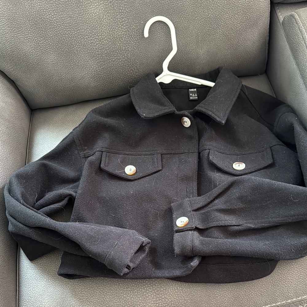 SHEIN Black Teddy Jacket Cozy and Stylish